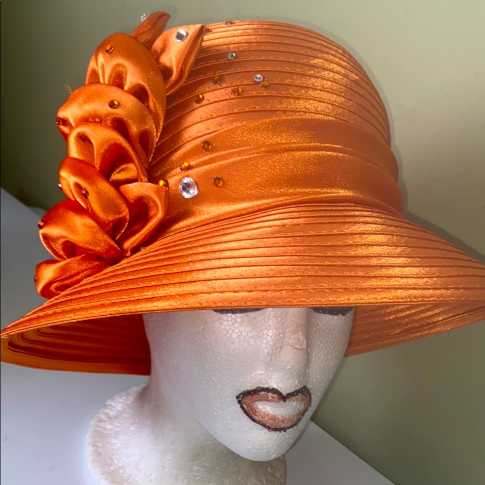 Pretty Orange Church / Dress Hat